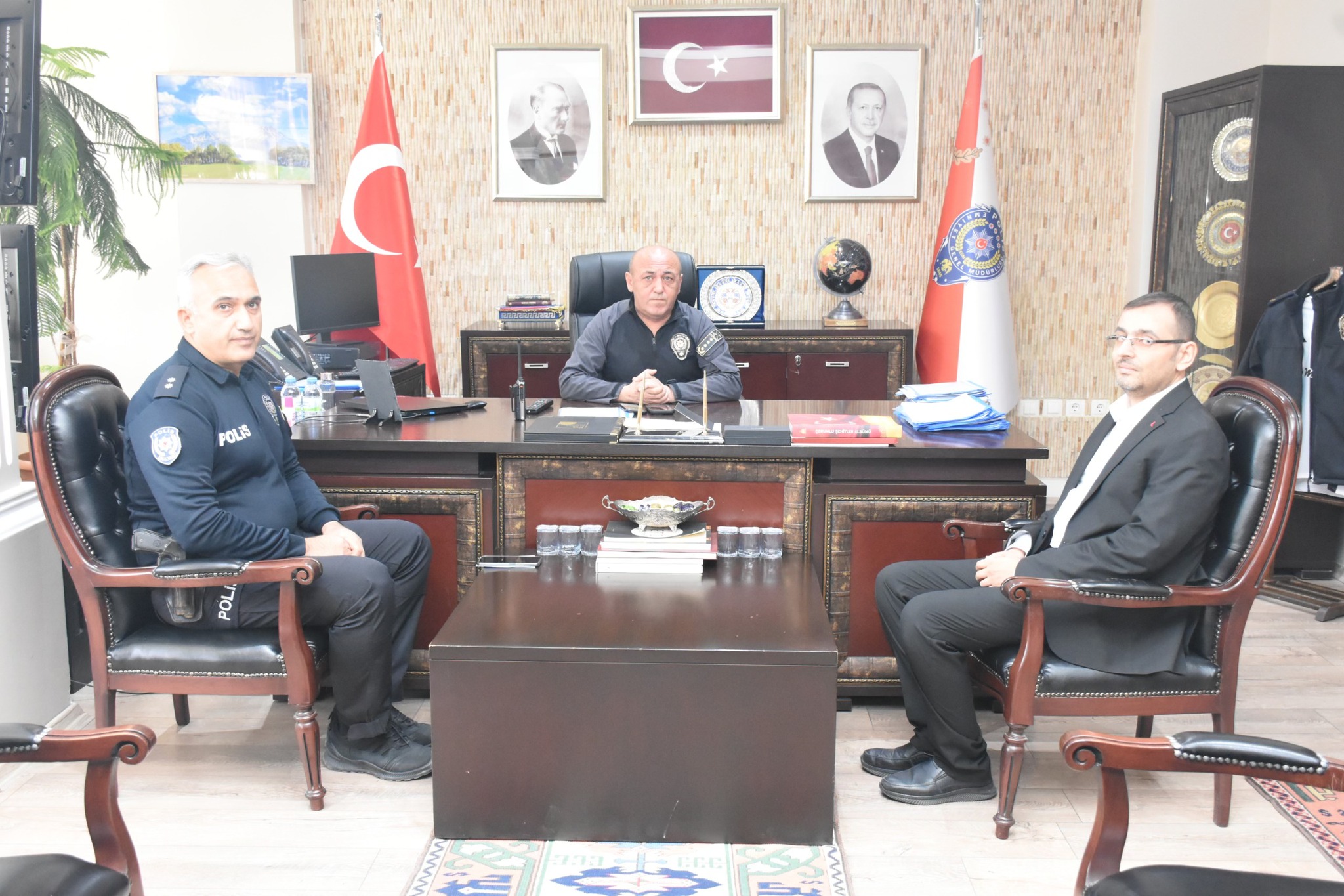 Aksaray İl Emniyet Müdürü Bekir Demir, 5 Nisan Avukatlar Günü
