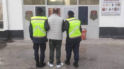 Kırşehir’de hakkında 4 yıl kesinleşmiş hapis cezası bulunan firari, jandarma
