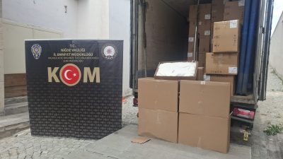 Niğde’de düzenlenen operasyonda 1 milyon 50 bin dolu makaron (filtreli