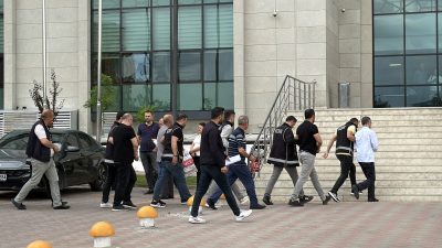 Kırıkkale'nin Yahşihan ilçesinde "kamu görevlisinin nüfuzunu kötüye kullanması sonucunda kendisine