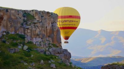 Kapadokya’nın ikonik sıcak hava balonları artık yalnızca Nevşehir semalarında değil,