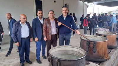AK Parti Aksaray İl Başkanı Hamza Aktürk, halkla buluştu; kazan