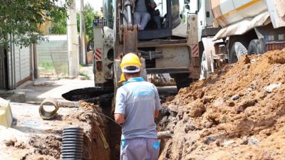 Aksaray Belediyesi’nden yapılan açıklamaya göre, içme suyu şebeke yenileme çalışmaları