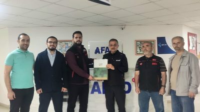 Aksaray İHH Arama Kurtarma Ekip Lideri Abdurrahman Çay ve ekip