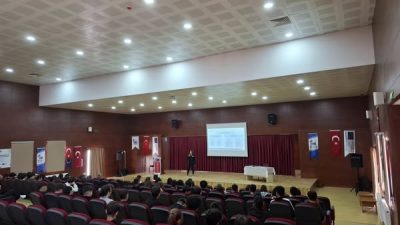 Ahmet Cevdet Paşa Sosyal Bilimler Lisesi’nde düzenlenen “Temel Afet Yönetimi