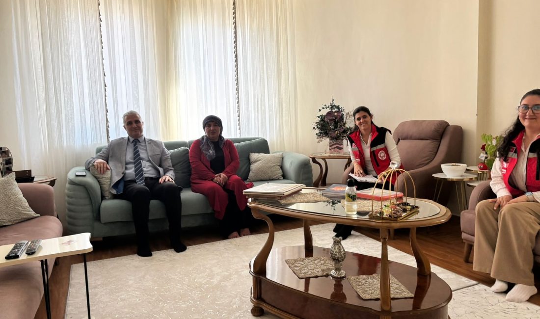 Can bağıyla güçlenen kalpler: Aksaray’da anlamlı anneler günü ziyaretleri Aile Yılı kapsamında Aksaray Aile ve Sosyal Hizmetler İl Müdürlüğü,