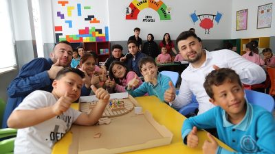 Aksaray Üniversitesi (ASÜ) Sosyal Bilimler Meslek Yüksekokulu öğrencileri topluma hizmet