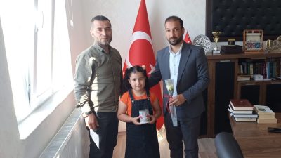 Ensar 4-6 yaş Kur’an kursu öğrencisi Ecrin Neşeli, kumbarasında biriktirdiği