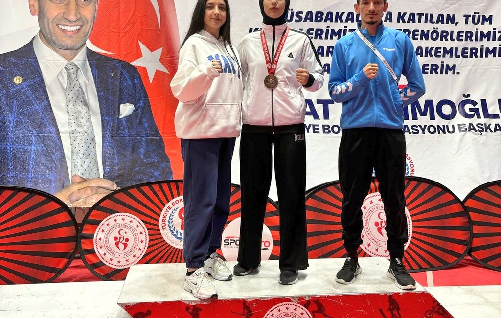 Samsun’da düzenlenen Kadınlar Türkiye Ferdi Boks Şampiyonası’nda Aksaray’ı temsil eden