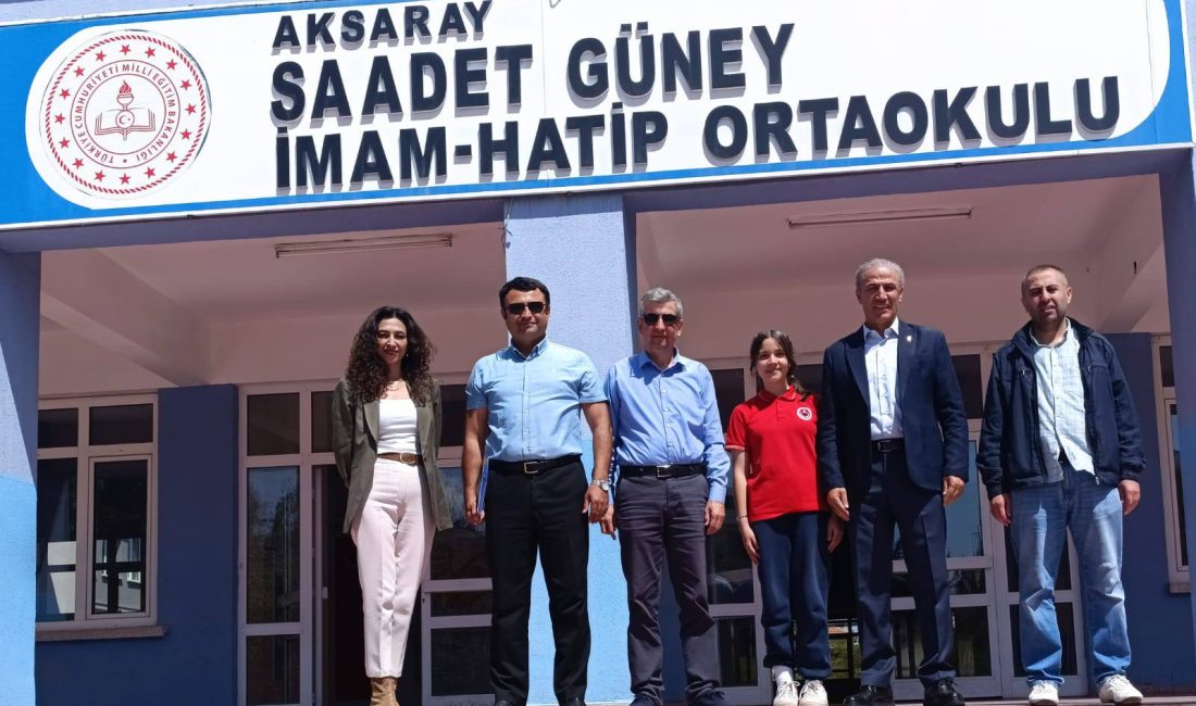 Eğitim-Bir-Sen Aksaray Şube Başkanı Murat Görmez, çeşitli okulları ziyaret ederek