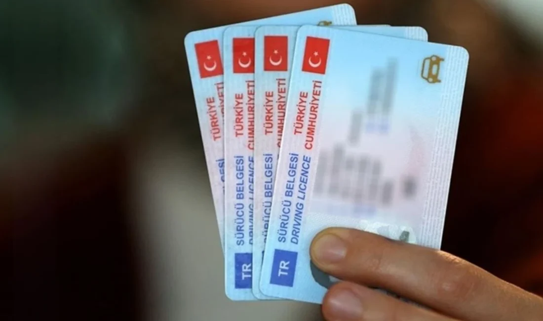 Eski tip sürücü belgelerini yenileme süresi 31 Temmuz 2025’te sona