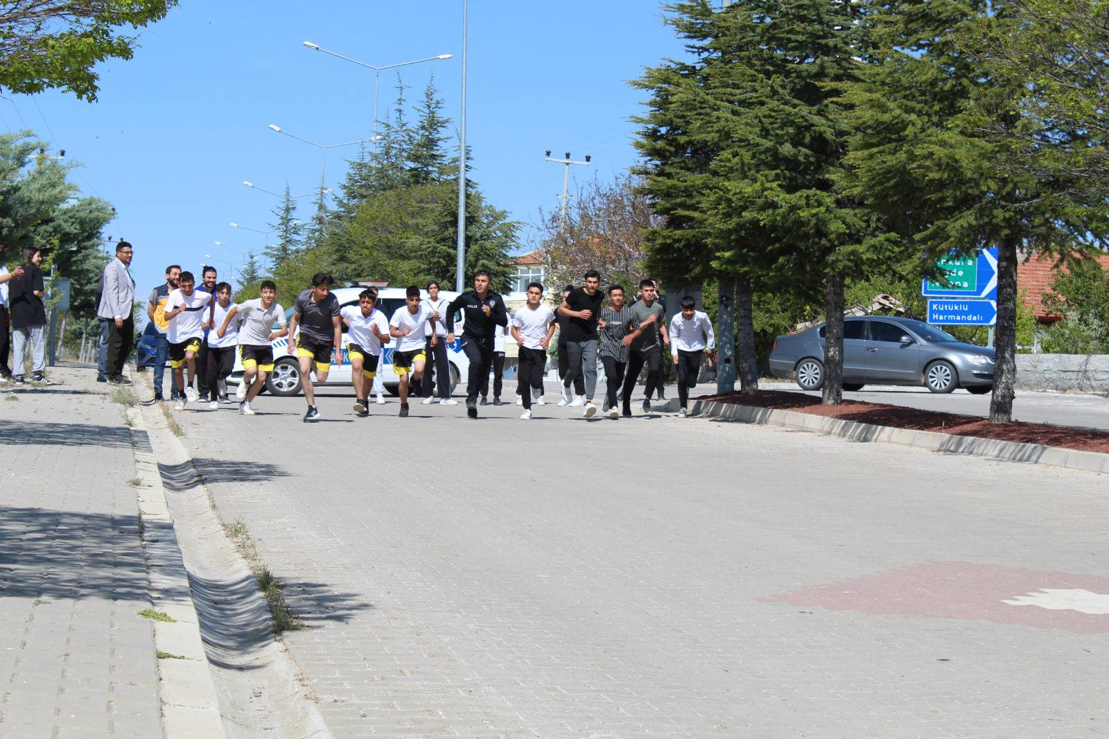 Ağaçören’de gençler bayram için koştu