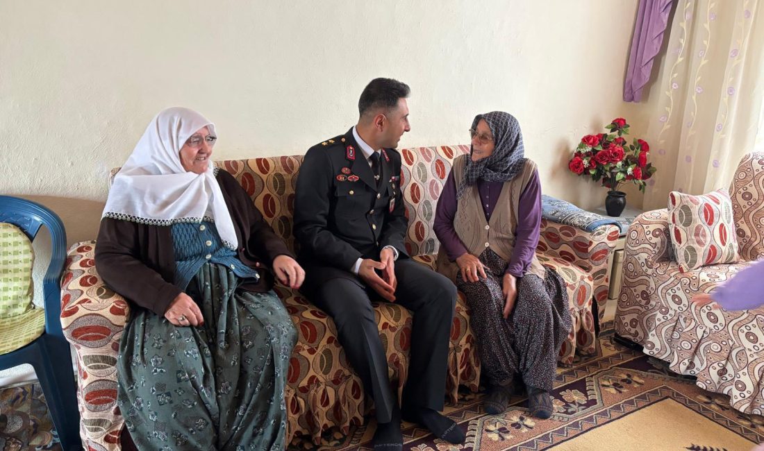 Eskil İlçe Jandarma Komutanlığı, Anneler Günü vesilesiyle ilçedeki şehit annelerini