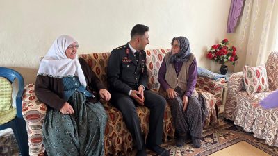 Eskil İlçe Jandarma Komutanlığı, Anneler Günü vesilesiyle ilçedeki şehit annelerini
