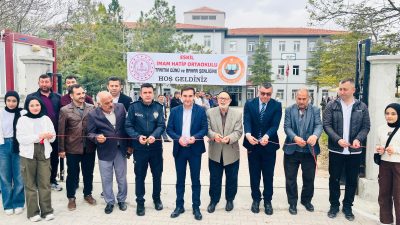 Eskil Kaymakamı Fuat Yurddaş, Eskil İmam Hatip Ortaokulu tarafından düzenlenen