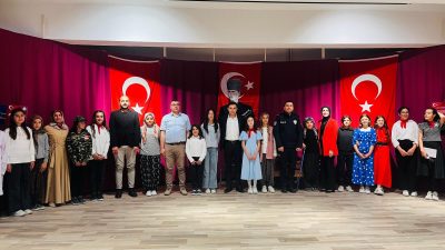 Eskil Kaymakamı Fuat Yurddaş, Taşkapı Ortaokulu öğrencileri tarafından “Eskil Tuz