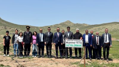 Güzelyurt KaymakamıMuammer Yetiş öncülüğünde, Sivrihisar’da “Muammer Yetiş Hatıra Ormanı” oluşturuldu.