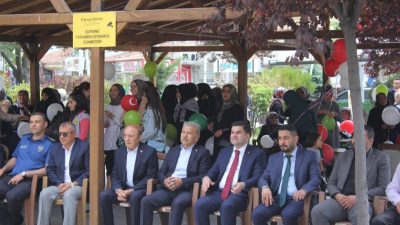 Ortaköy Kaymakamı Ahmet Karatepe, Yunus Emre Parkı’nda vatandaşların düzenlediği “Filistin’e