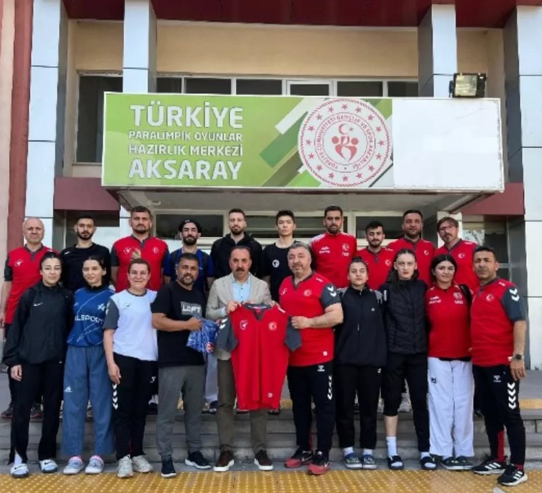 İl Müdürü Yıldız’dan İşitme Engelliler Taekwondo Milli Takımı’na moral ziyareti