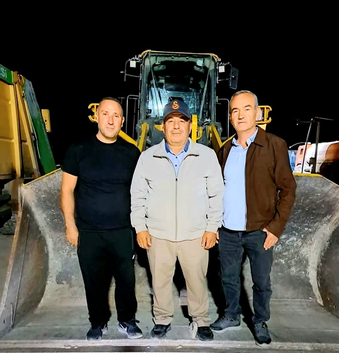 Gülağaç Belediyesi’nden örnek yatırım: Yeni iş makinesi kendi bütçesiyle alındı