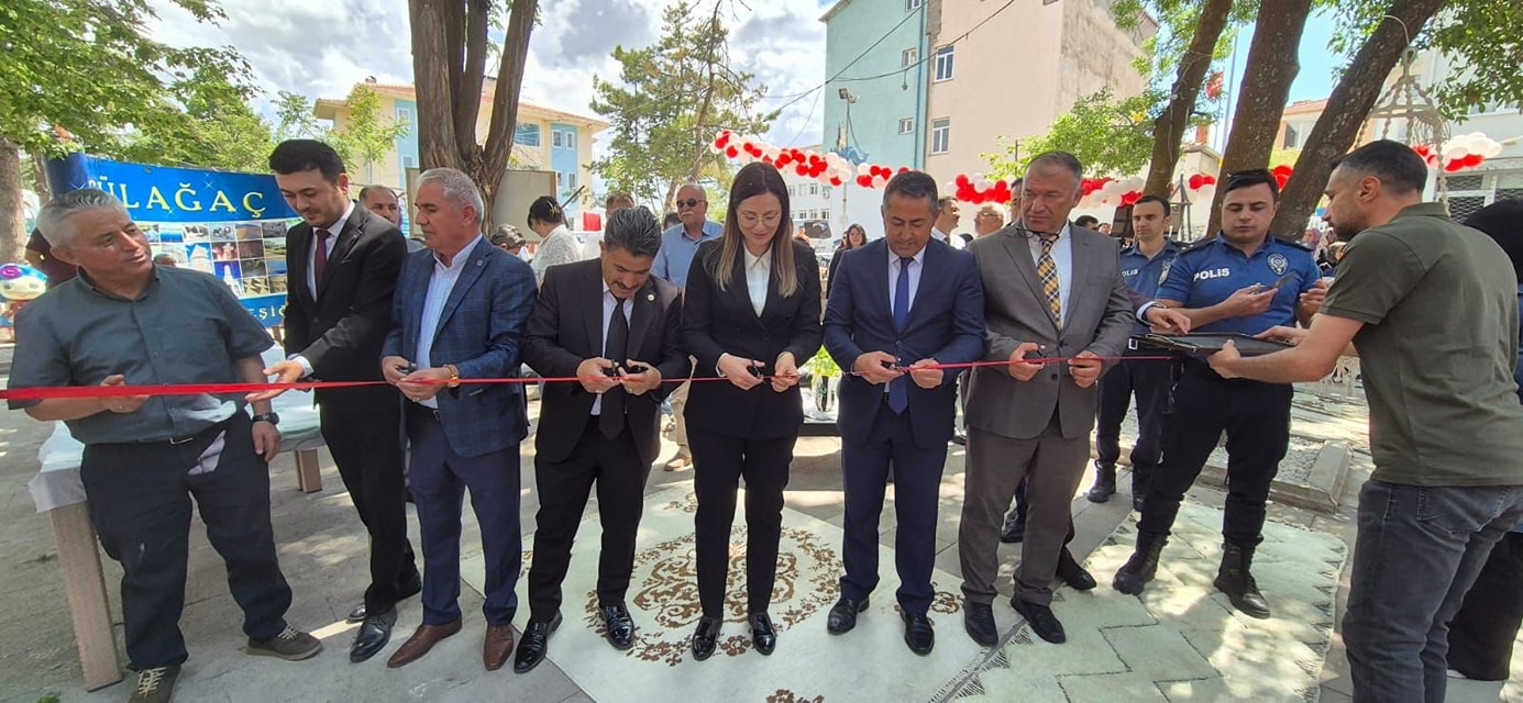 Gülağaç’ta Hayat Boyu Öğrenme sergileri ilgi gördü