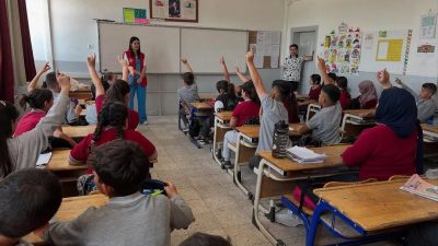 Aksaray’ın Gülağaç ilçesinde, gençlerin okuma alışkanlığını geliştirmek ve düşünce dünyalarını