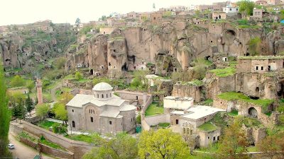 Güzelyurt Belediyesi, halkın ulaşım ihtiyaçlarını kolaylaştırmak adına il merkezi ile