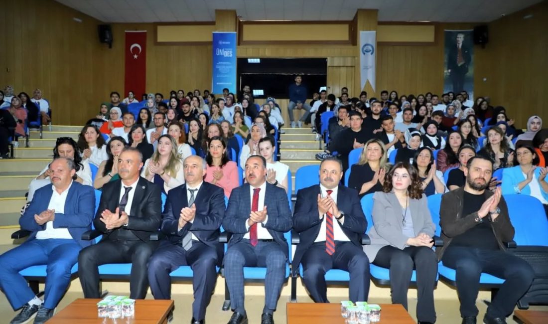 ÜNİDES projesi kapsamında Aksaray Üniversitesi Sağlık Bilimleri Fakültesi’nde “Bizim