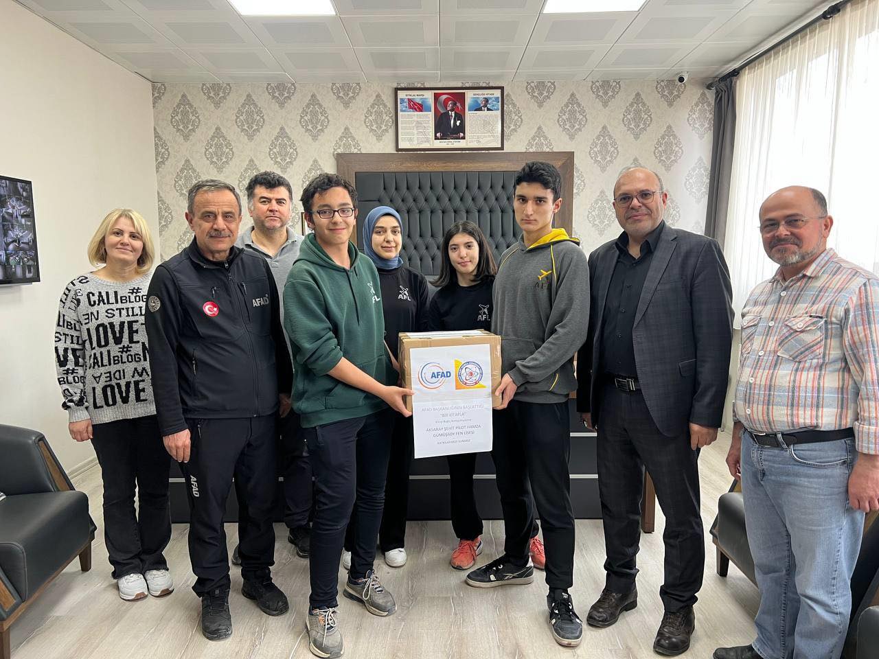 Fen Lisesi öğrencilerinden anlamlı destek: Deprem bölgesine kitap yardımı