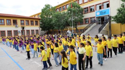 Aksaray Gençlik Spor İl Müdürlüğü koordinesinde yürütülen “Mahallem Benim Ailem”