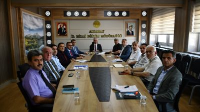 Aksaray İl Milli Eğitim Müdürü Metin Alpaslan başkanlığında, birim amirlerinin