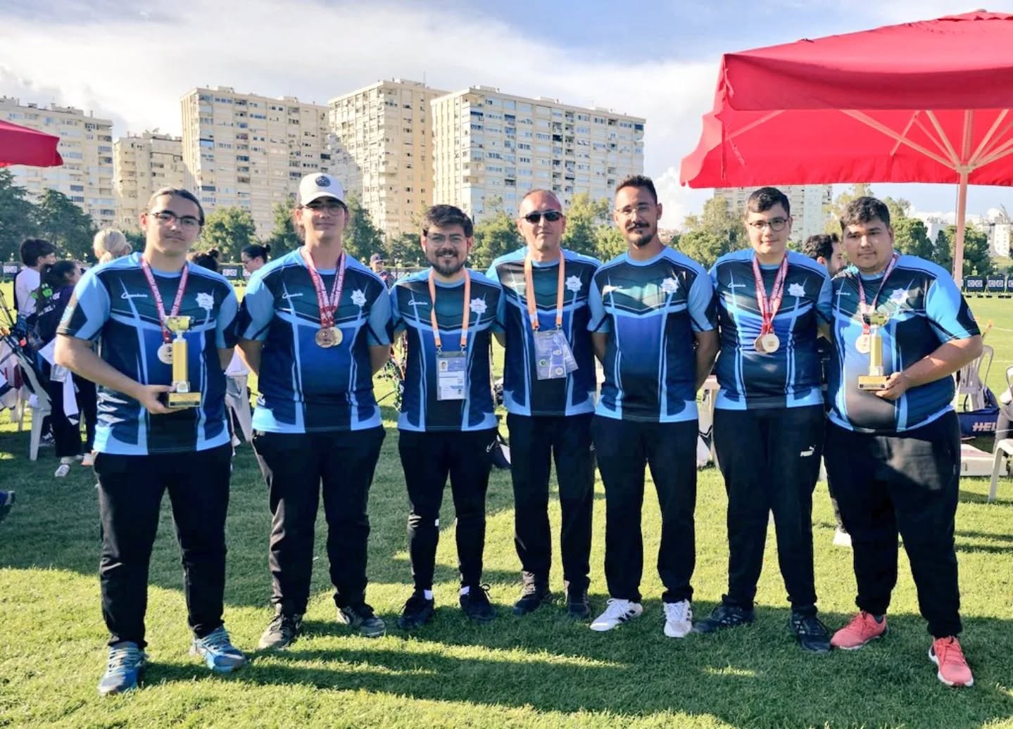 Antalya’da düzenlenen Okçuluk Türkiye Kupası’nda Aksaraylı genç sporcular büyük başarıya
