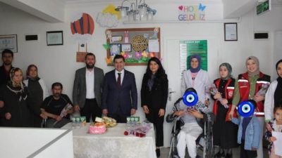 Ortaköy Kaymakamı Ahmet Karatepe, Engelliler Haftası dolayısıyla ilçede faaliyet gösteren