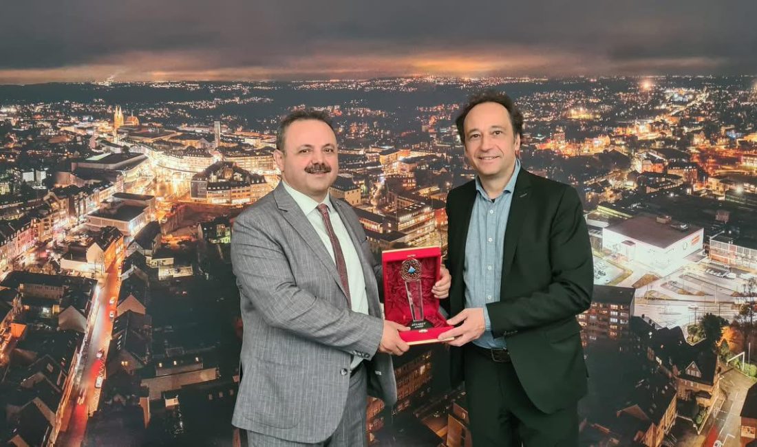 Aksaray Üniversitesi Rektörü Prof.