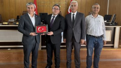 Sağlık-Sen Aksaray Şubesi yönetimi, İl Genel Meclis Başkanı Latif Ağır’ı