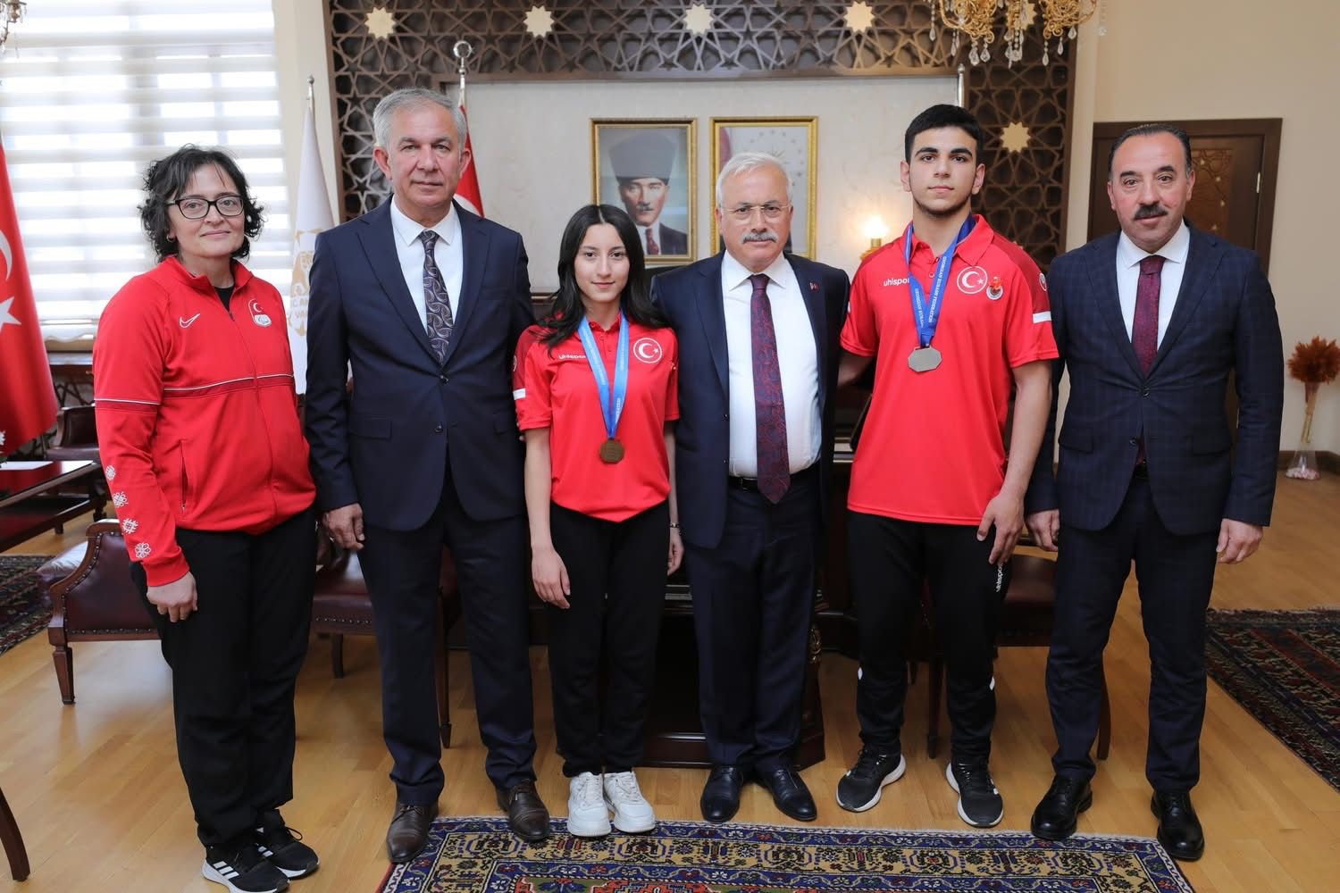 Avrupa şampiyonları Aksaray’dan: Esmanur ve Sedat Ali’ye validen tebrik