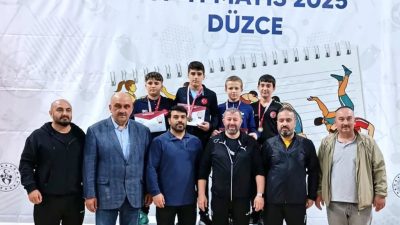 Düzce’de düzenlenen Okul Sporları Küçükler Grekoromen Güreş Türkiye Şampiyonası’nda 57