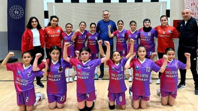 Uşak’ta düzenlenen Küçük Kızlar Hentbol Şampiyonası’nda Aksaray’ı temsil eden Yusuf