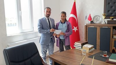 Sultanhanı Ortaokulu öğrencisi Adalet Akalın, Allah’ın 99 ismini anlamlarıyla birlikte