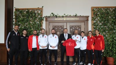 İşitme Engelliler Futsal Erkek ve Kadın Milli Takımları'nın teknik ekibi