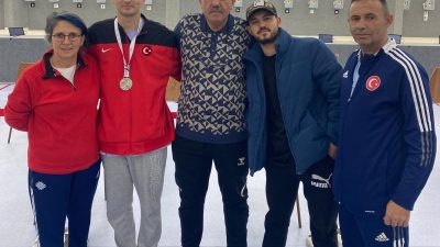 Aksaray Üniversitesi (ASÜ) Spor Bilimleri Fakültesi Antrenörlük Eğitimi Bölümü öğrencisi