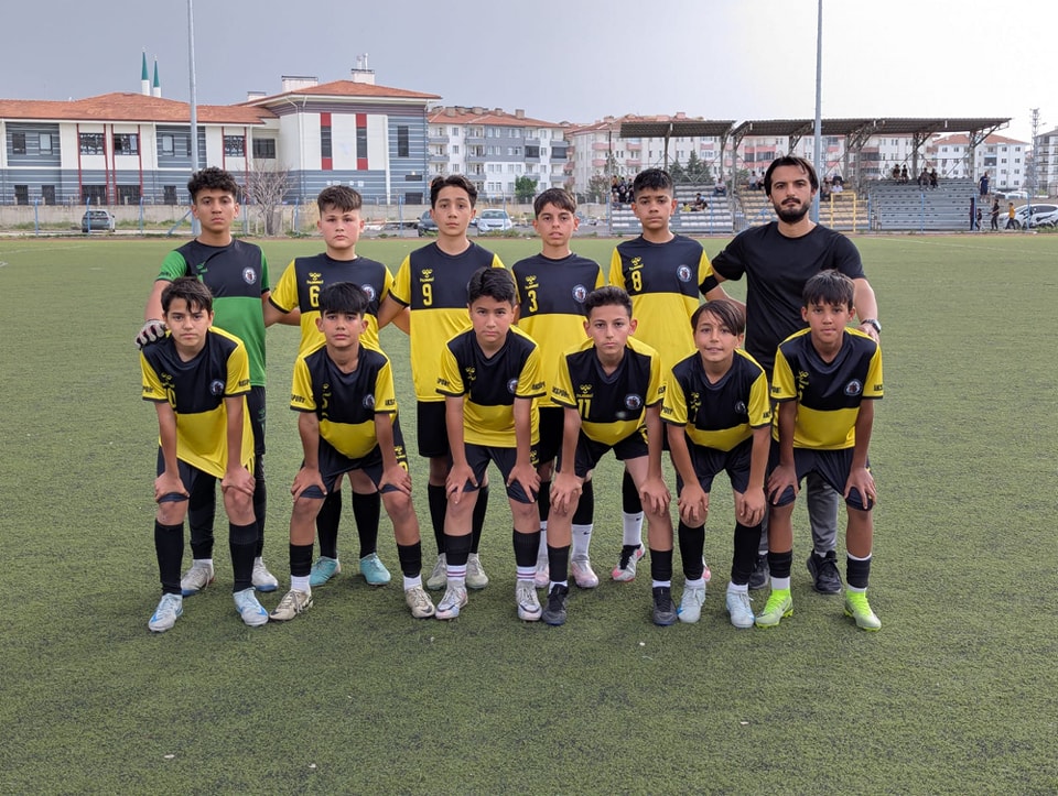 U13’te heyecanlı başlangıç: İki takım lider!