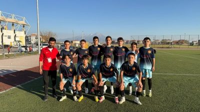 Aksaray U13 Futbol Ligi’nde sezonun son haftalarına yaklaşılırken, genç futbolcuların