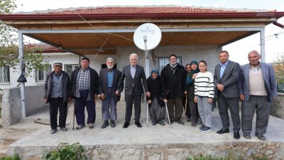 Aksaray ili Karacaören Köyü’nde yaşayan Rüstem ve Havana Sevinç çifti,