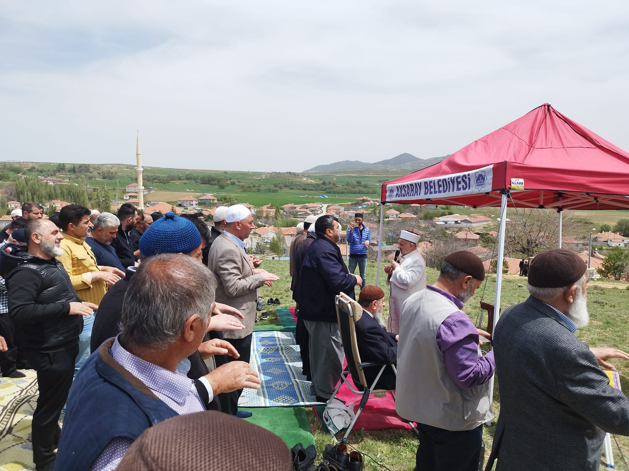 Kuraklıkla mücadele kapsamında, Aksaray’ın Çekiçler Köyü yaylasında yağmur duası yapıldı.