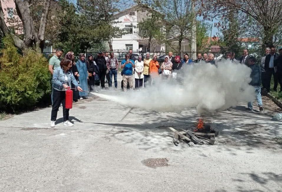 Aksaray İl Milli Eğitim Müdürlüğü, okul idarecileri ve öğretmenlere yönelik