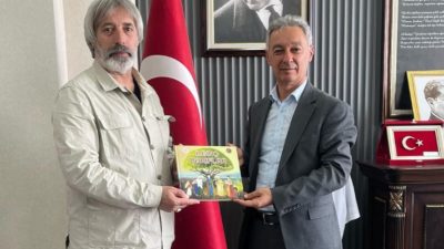Vakıflar Bölge Müdürü Yılmaz Kılınç, Eskil Belediye Başkanı Mustafa Zavlak’ı