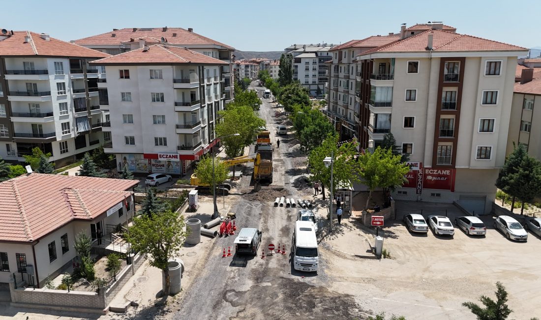 Aksaray Belediyesi, Bölcek Caddesi’nde başlattığı altyapı yenileme çalışmalarında sona doğru