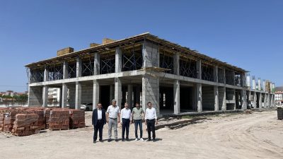 Fatih Mahallesi’nde yapımı süren 48 derslikli ve 6 atölyeli yeni