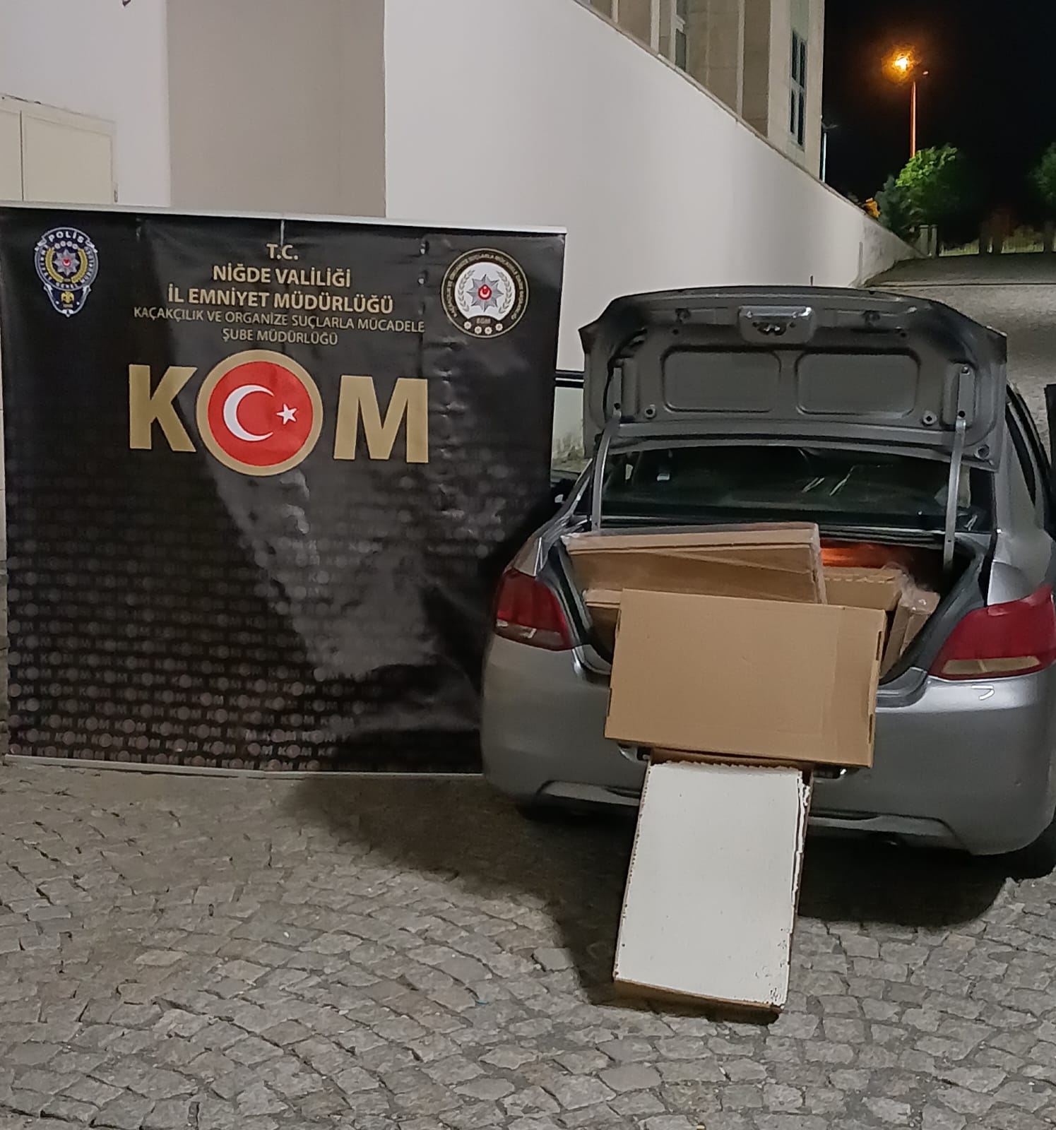 Emniyetten kaçakçılık operasyonu; 5 kişi yakalandı